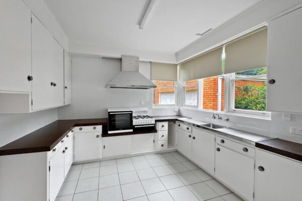 A08B6D19 6A99 4335 9612 F976CE648C0D BALWYN NORTH 2025 12 12 122117 3